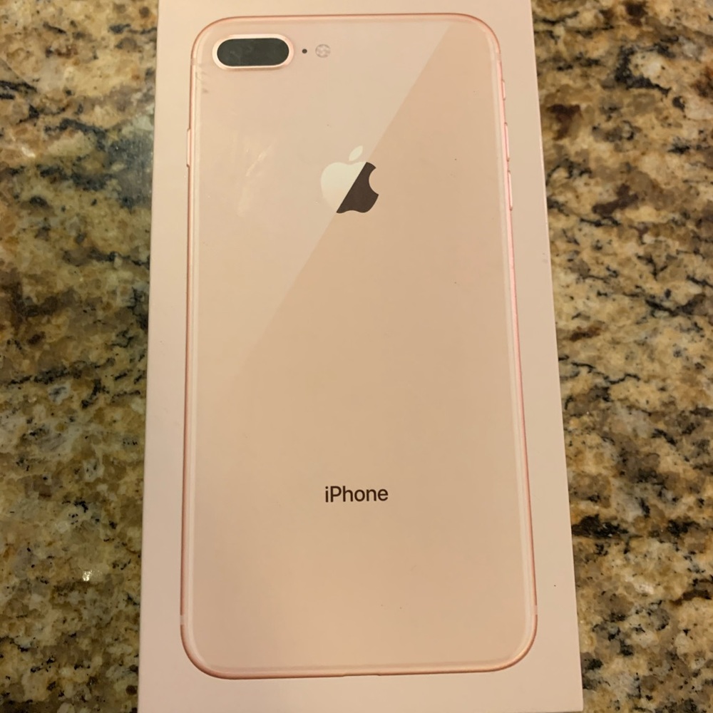 Iphone 8 Plus - image 1